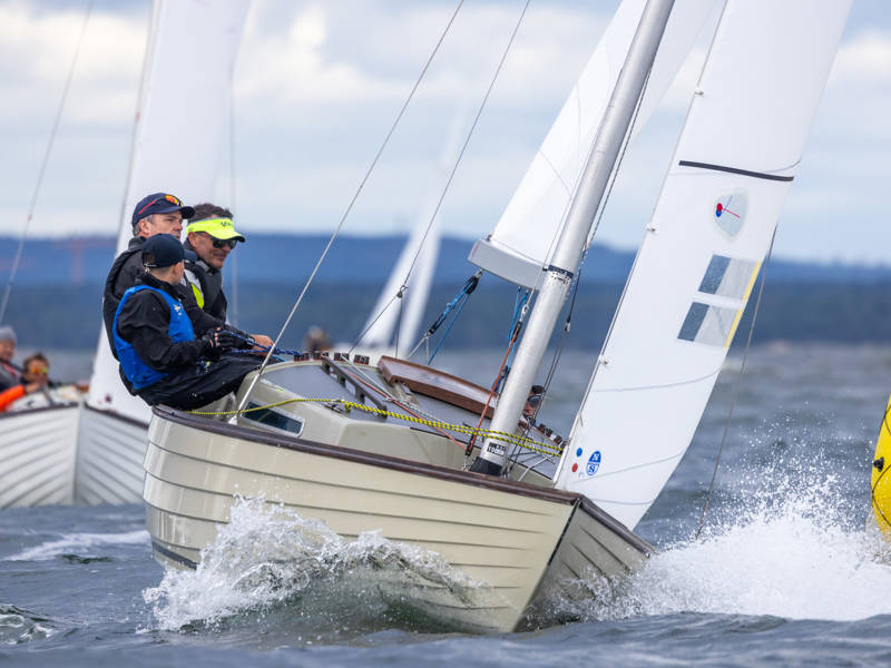 Osgood from the UK in the lead after the first day